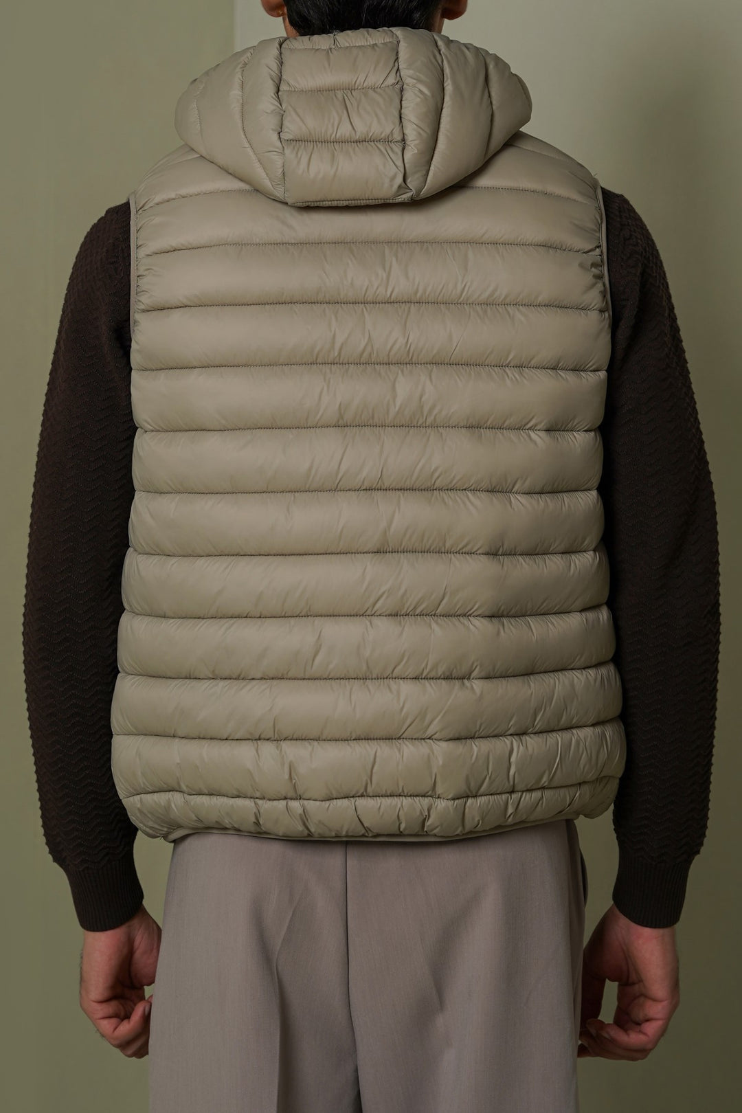 HOODED GILET