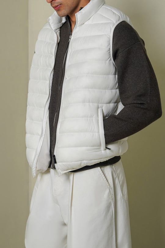 HOODED GILET