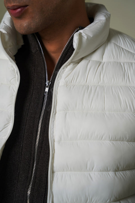 HOODED GILET