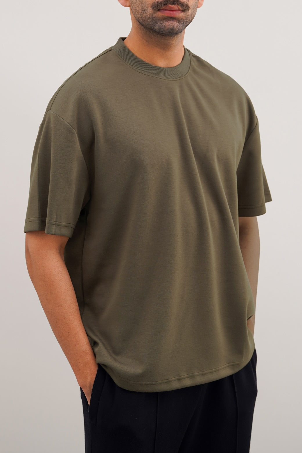OLIVE SOFT SCUBA T-SHIRT