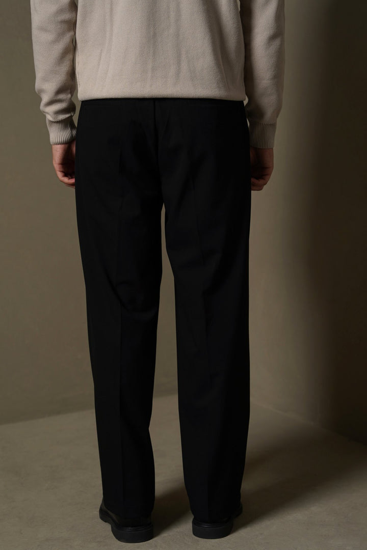 BLACK 3D PLEATED PANTS