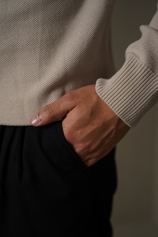 BLACK 3D PLEATED PANTS