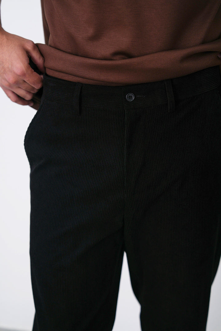 BLACK SLIMFIT CORDUROY PANTS