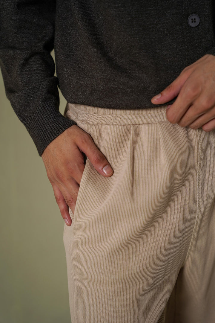BEIGE KNITTED LOOSE PANTS