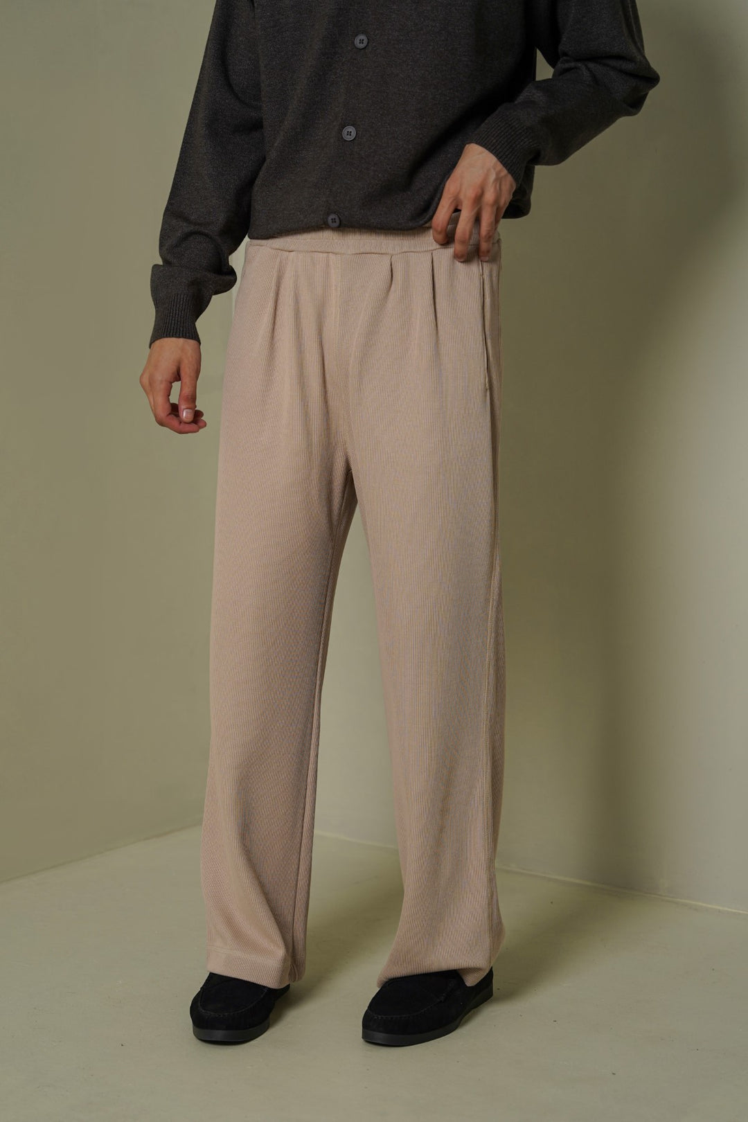 BEIGE KNITTED LOOSE PANTS