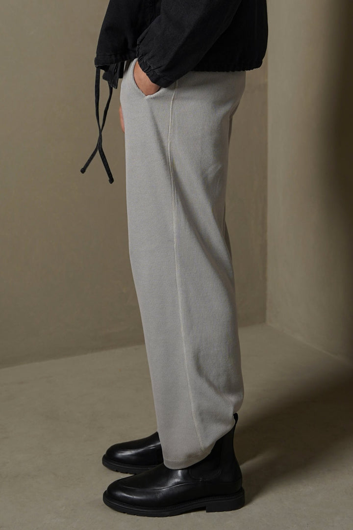 LIGHT GREY KNITTED LOOSE PANTS