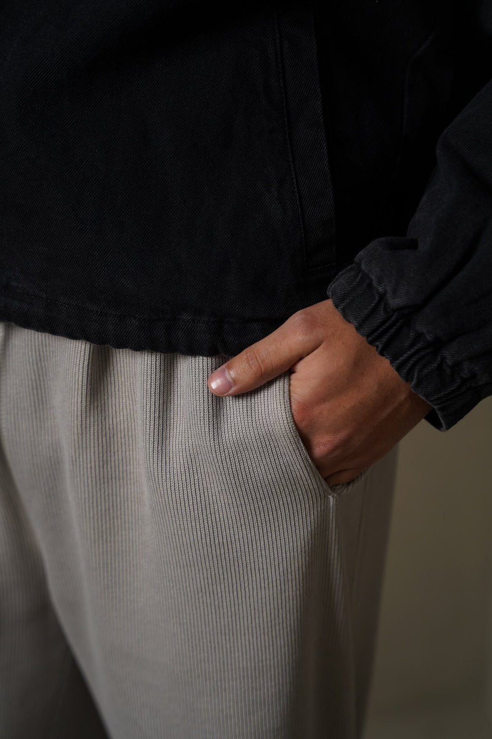 LIGHT GREY KNITTED LOOSE PANTS