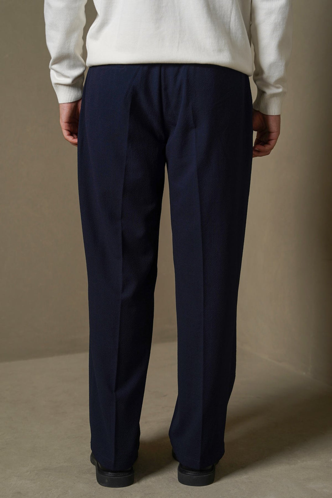 NAVY LOOSE TAILORED PANTS