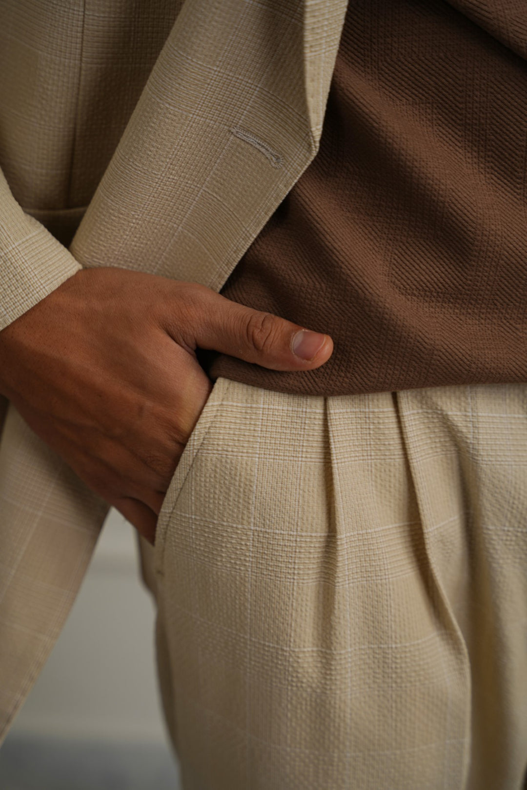 LOOSE TAILORED PANTS