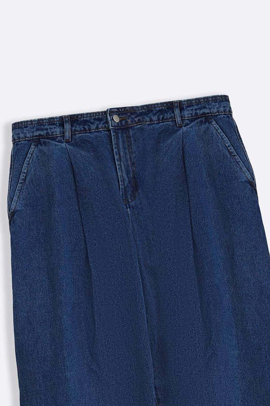BLUE 3D PLEAT DENIM PANTS