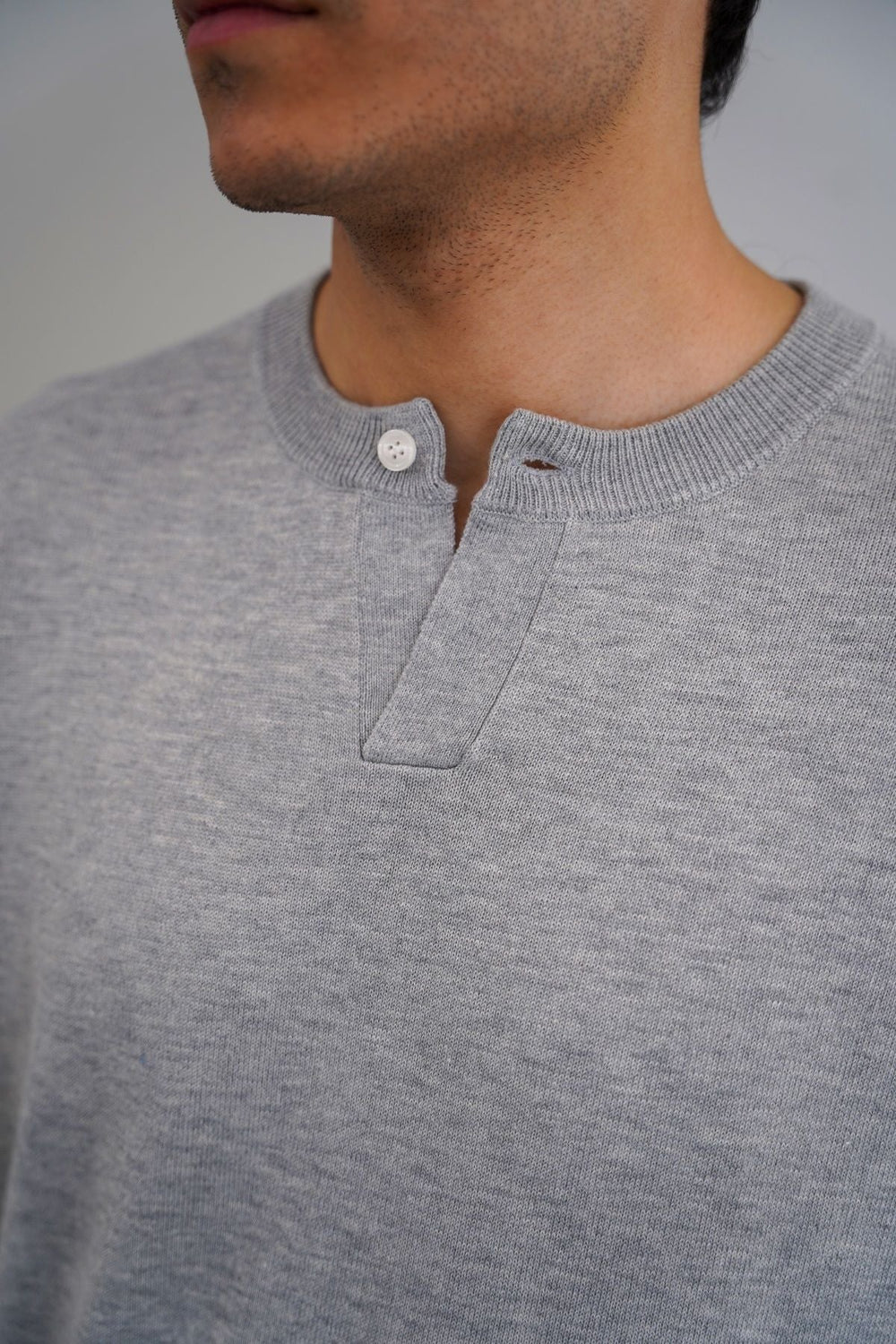 GREY EVERYDAY HENLEY