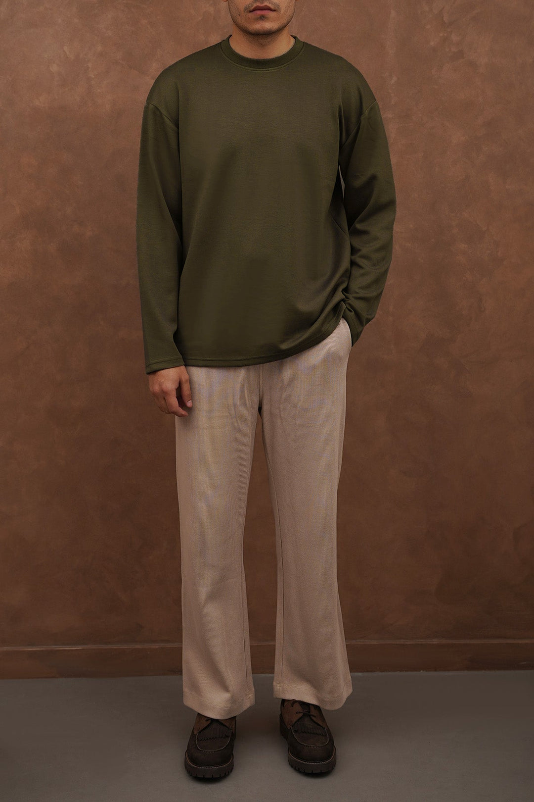 OLIVE FULL SLEEVES TEE