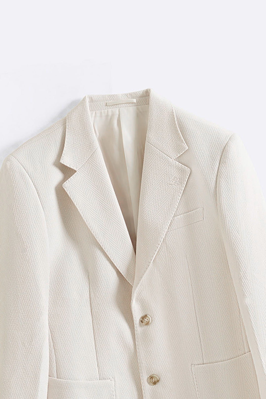 OFF WHITE SMART TWO-BUTTON BLAZER