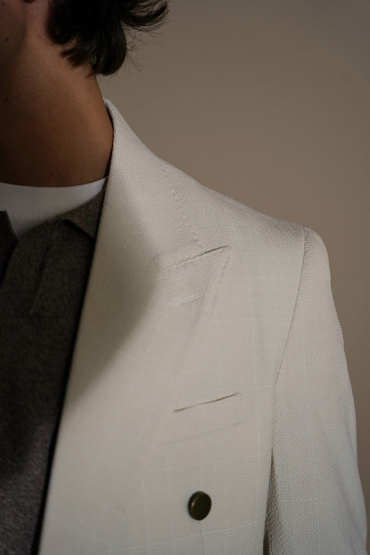 TAILORED LIGHT BLAZER