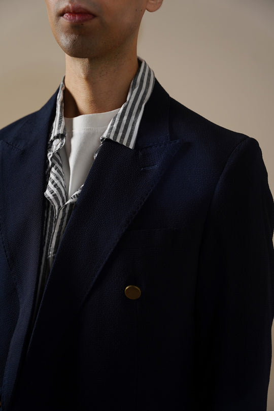 TAILORED LIGHT BLAZER