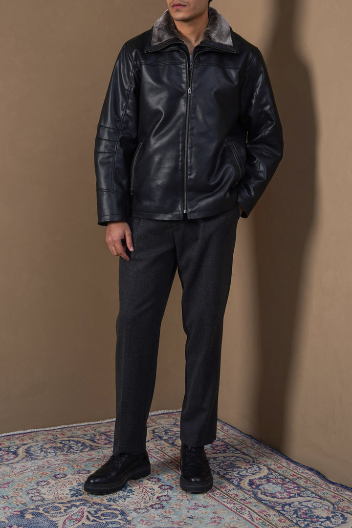 BLACK DETACHABLE COLLAR JACKET