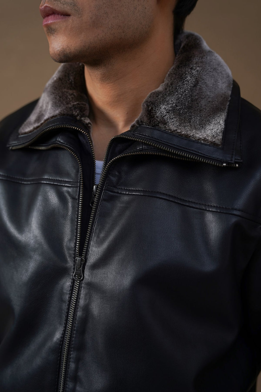 BLACK DETACHABLE COLLAR JACKET