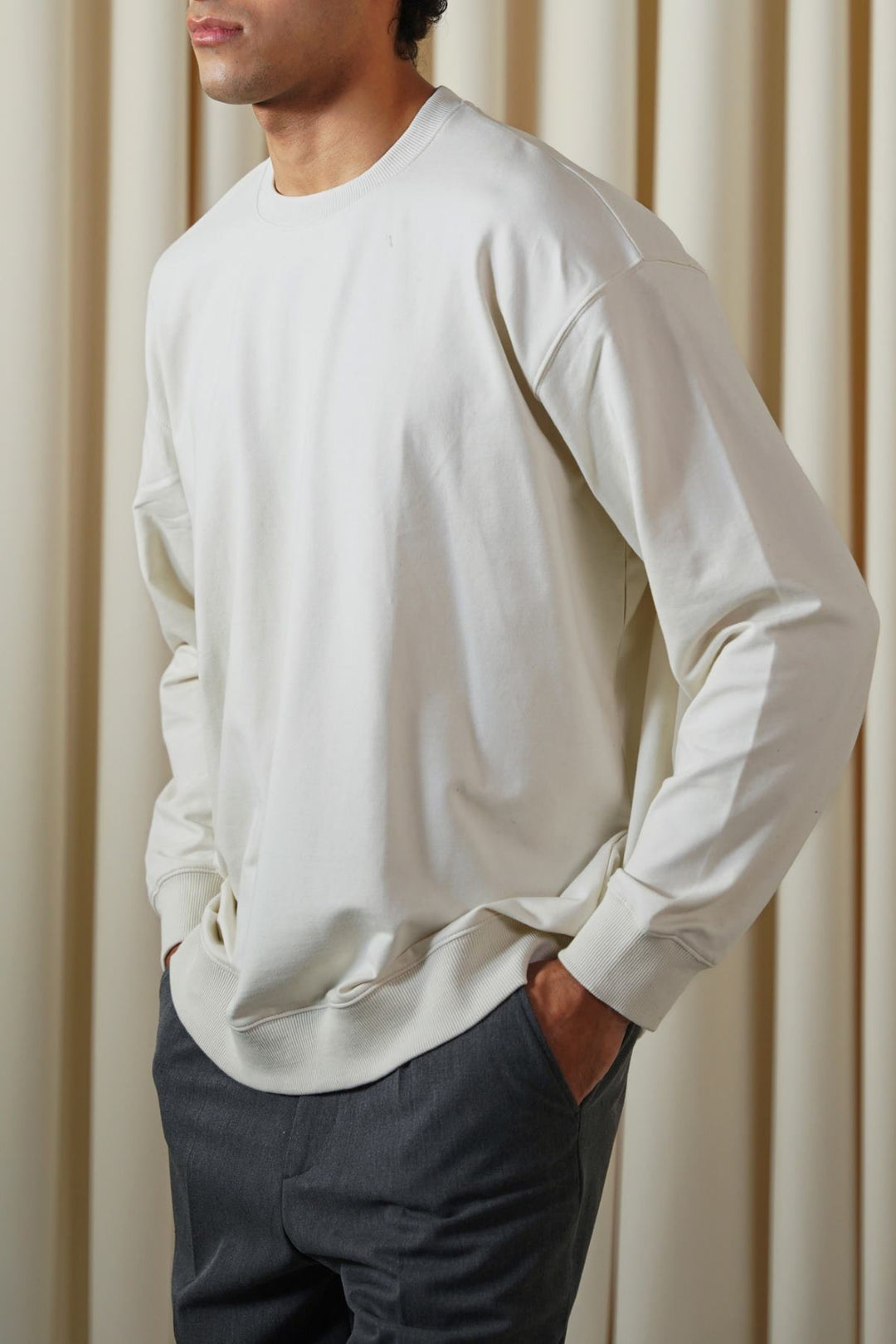 CLASSIC SWEATSHIRT – Lama Retail