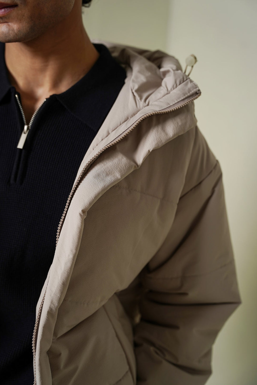 BEIGE HOODED PUFFER JACKET