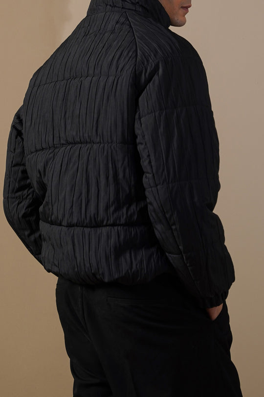BLACK TEXTURED PUFFER JACKET
