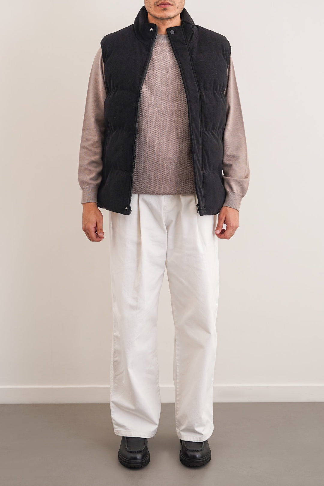 BLACK CORDUROY PUFFER GILET