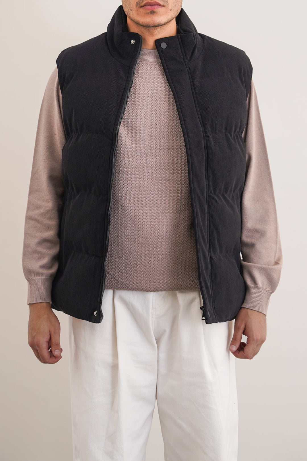 BLACK CORDUROY PUFFER GILET