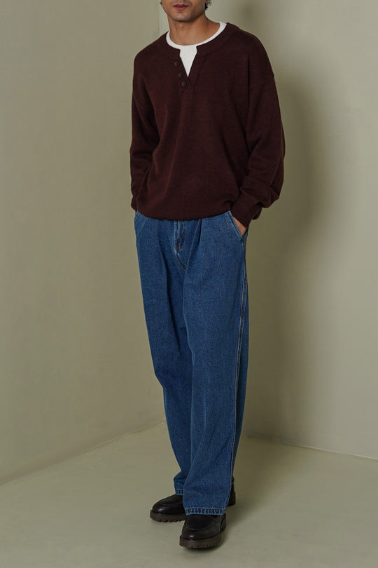 BROWN CAMPUS HENLEY SWEATER