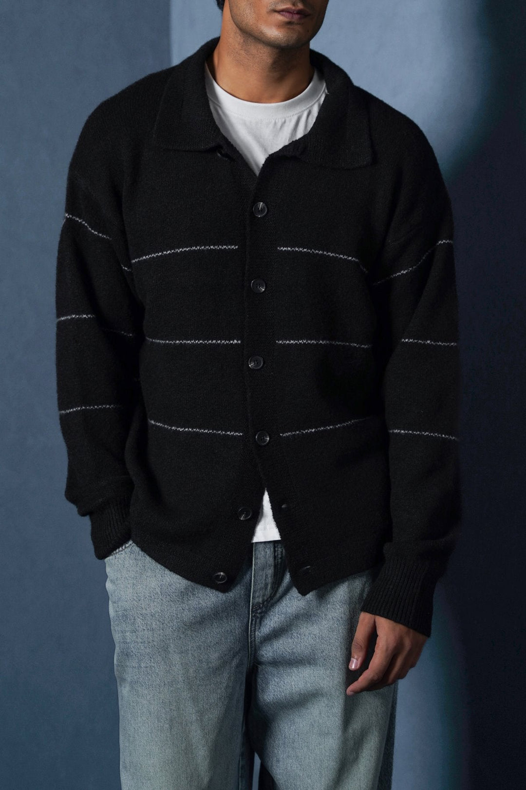 BLACK CLASSIC CARDIGAN