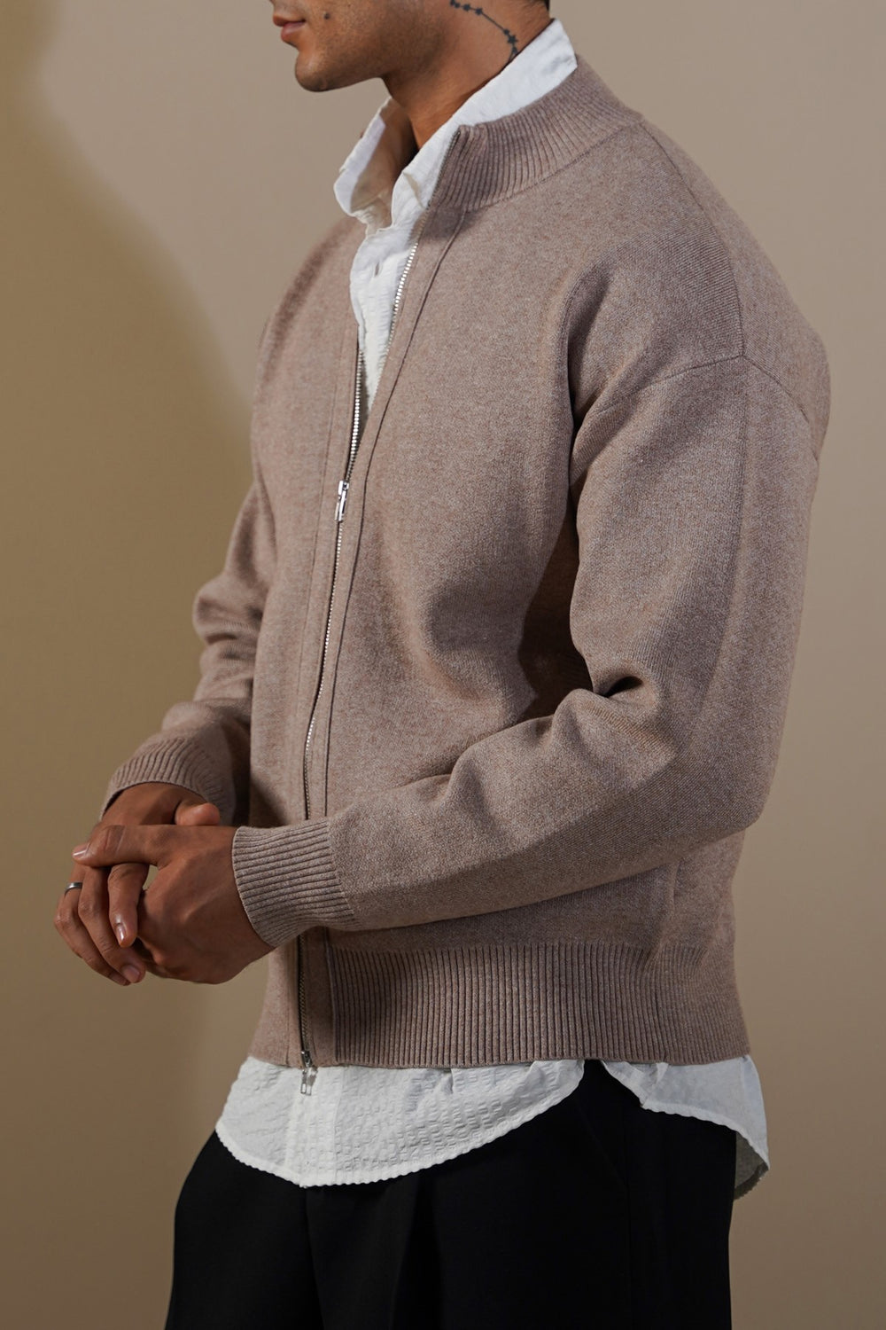 DUSTY BEIGE ZIP-UP CARDIGAN