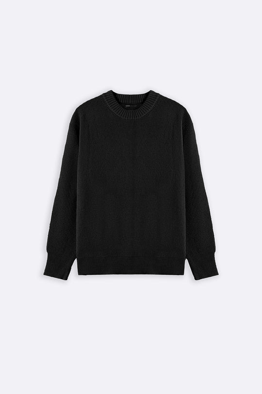 BLACK WAFFLE KNIT SWEATER