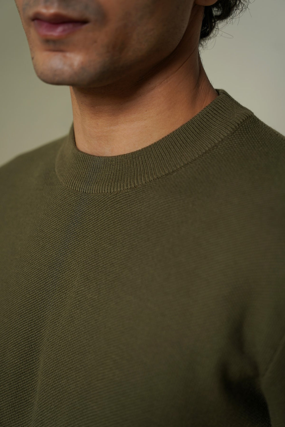 OLIVE CAMBRIDGE CREWNECK SWEATER
