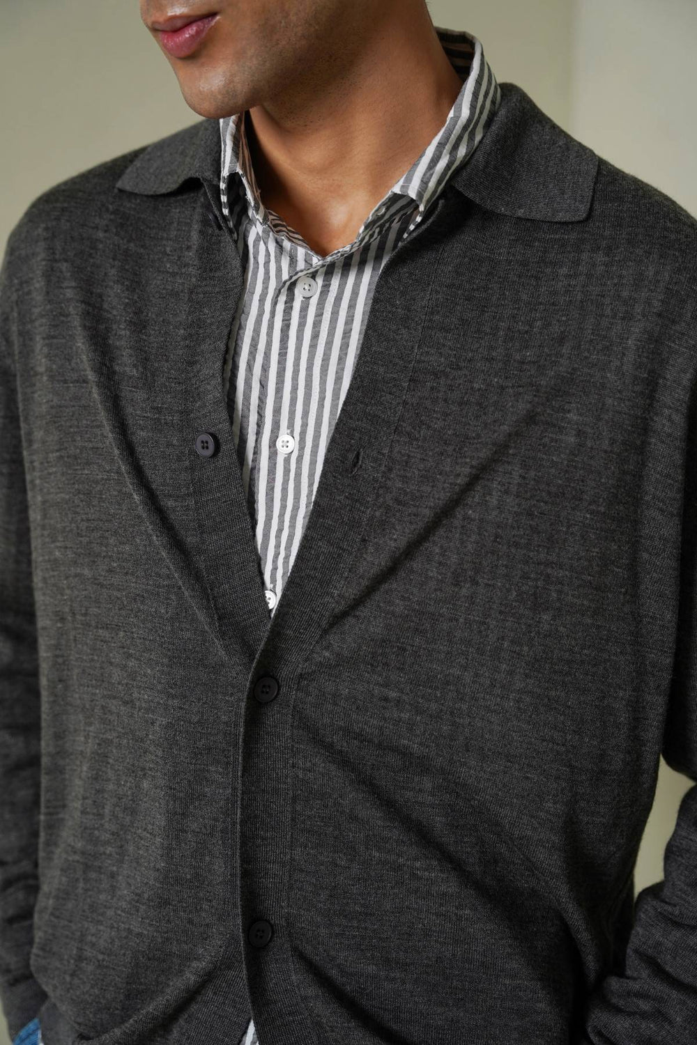 CHARCOAL BUTTON-DOWN CARDIGAN