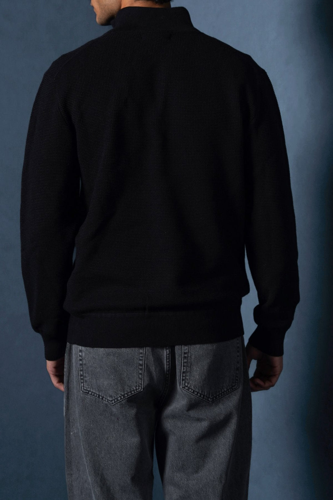 BLACK TEXTURED JUMPER