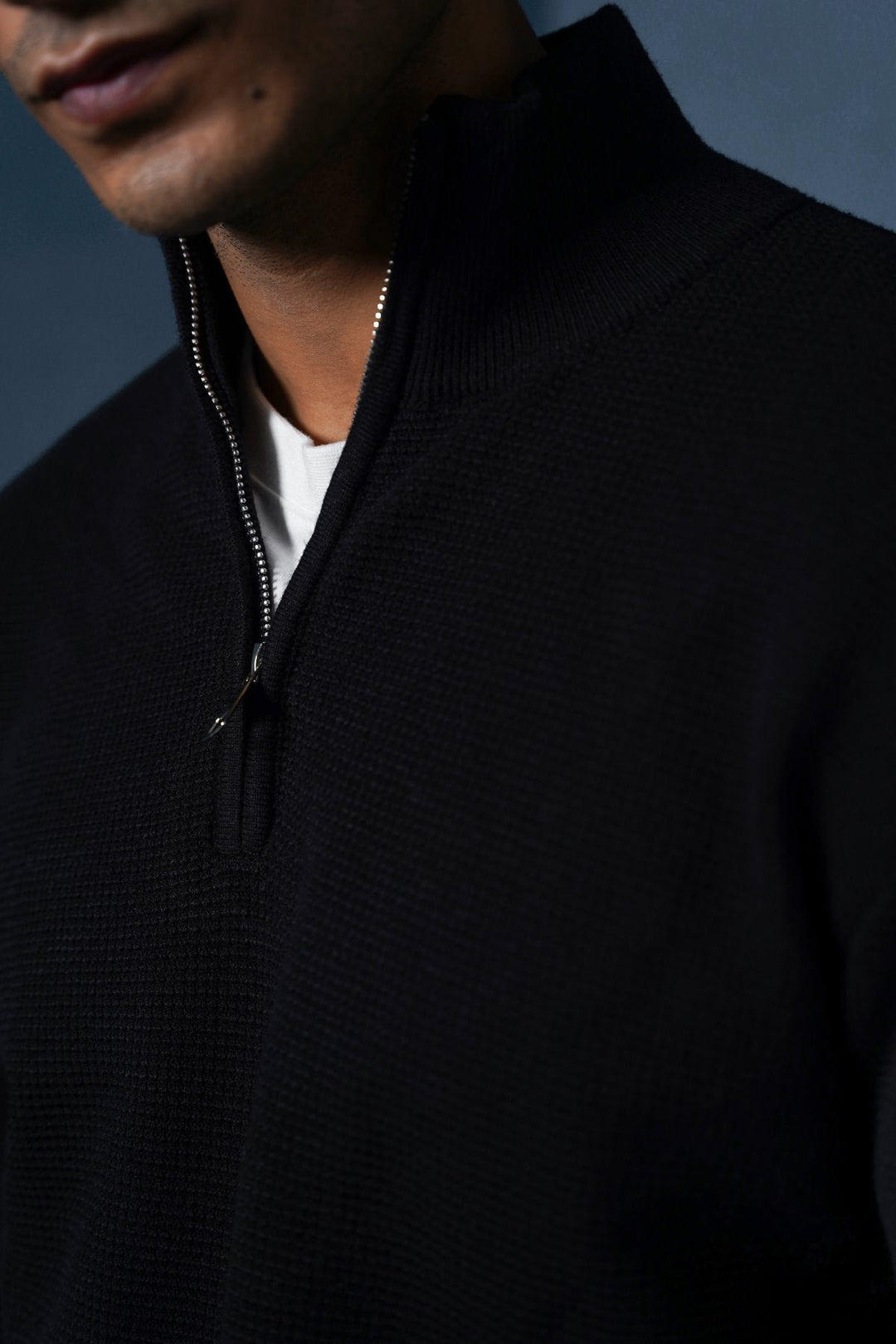 BLACK TEXTURED JUMPER