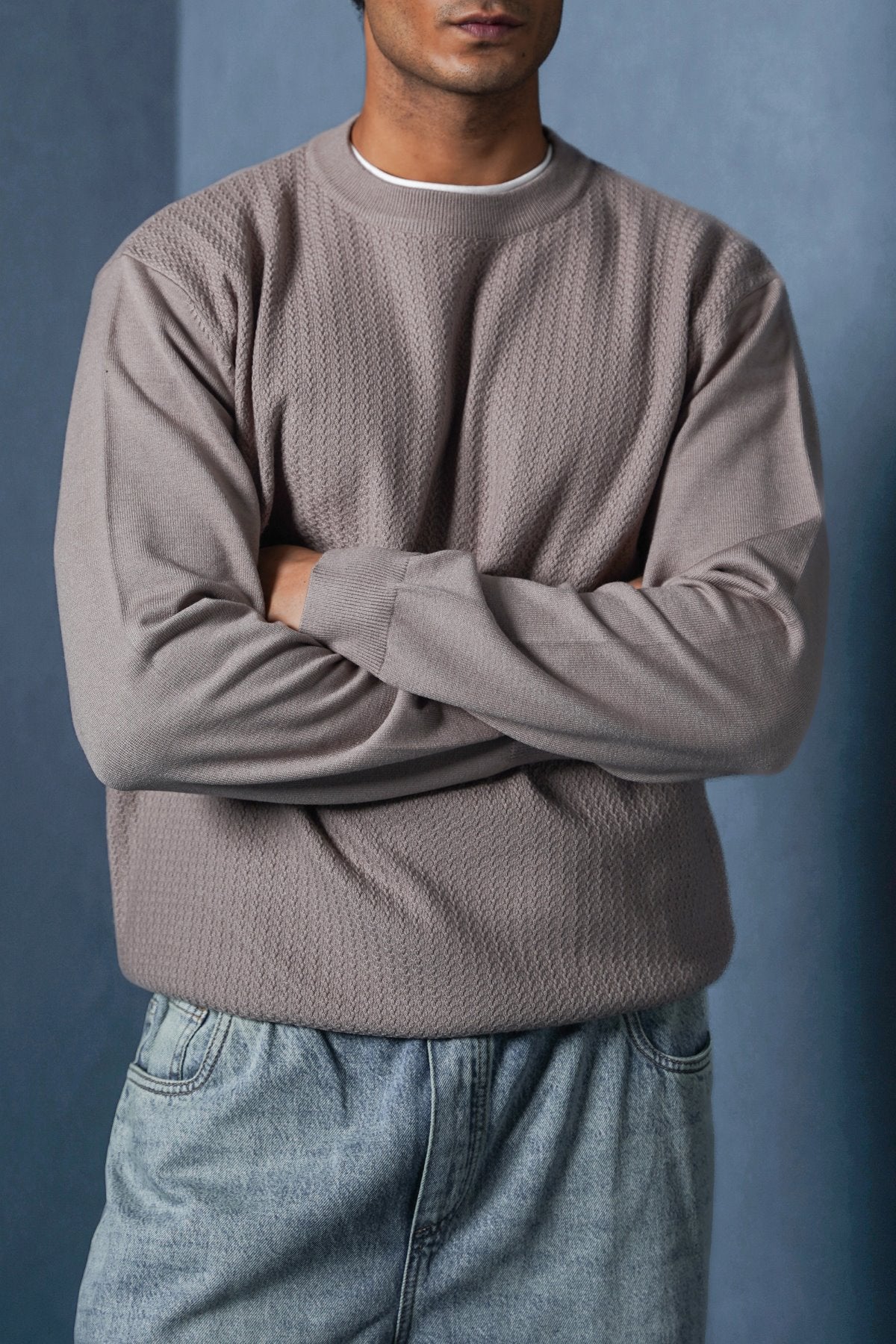 CREW NECK SWEATER – Lama Retail