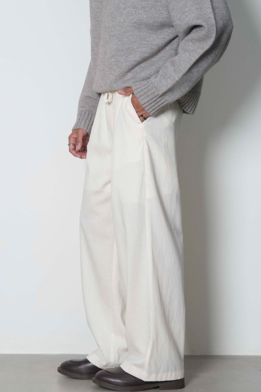 BASIC STRAIGHT PANTS