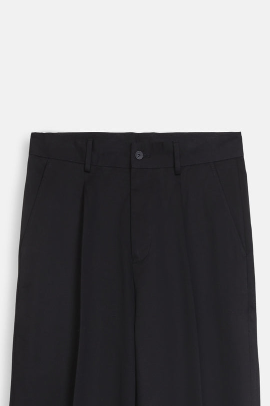 RELAXED PLEATED PANTS