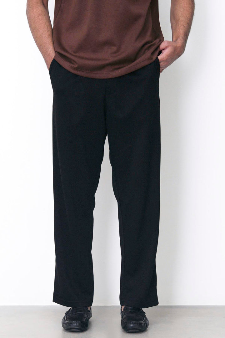 BLACK TAILORED PLEAT PANTS