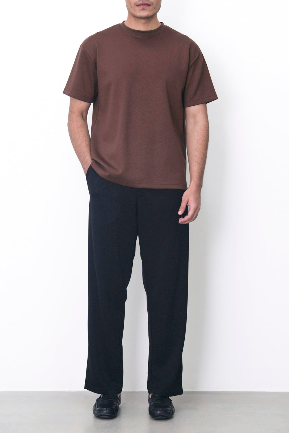 BLACK TAILORED PLEAT PANTS