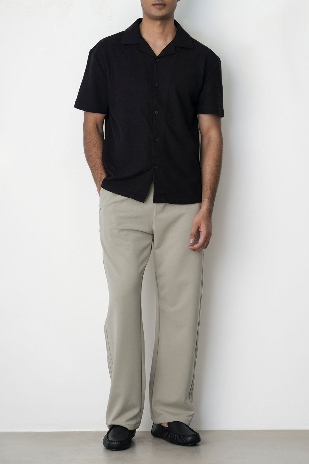 BLACK TEXTURED WEEKEND SHIRT