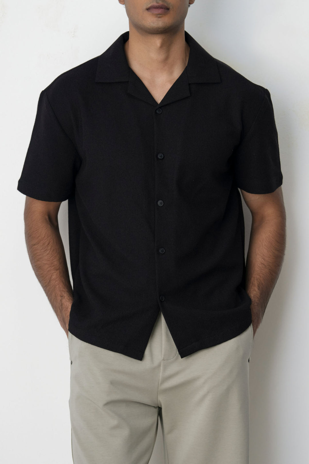 BLACK TEXTURED WEEKEND SHIRT