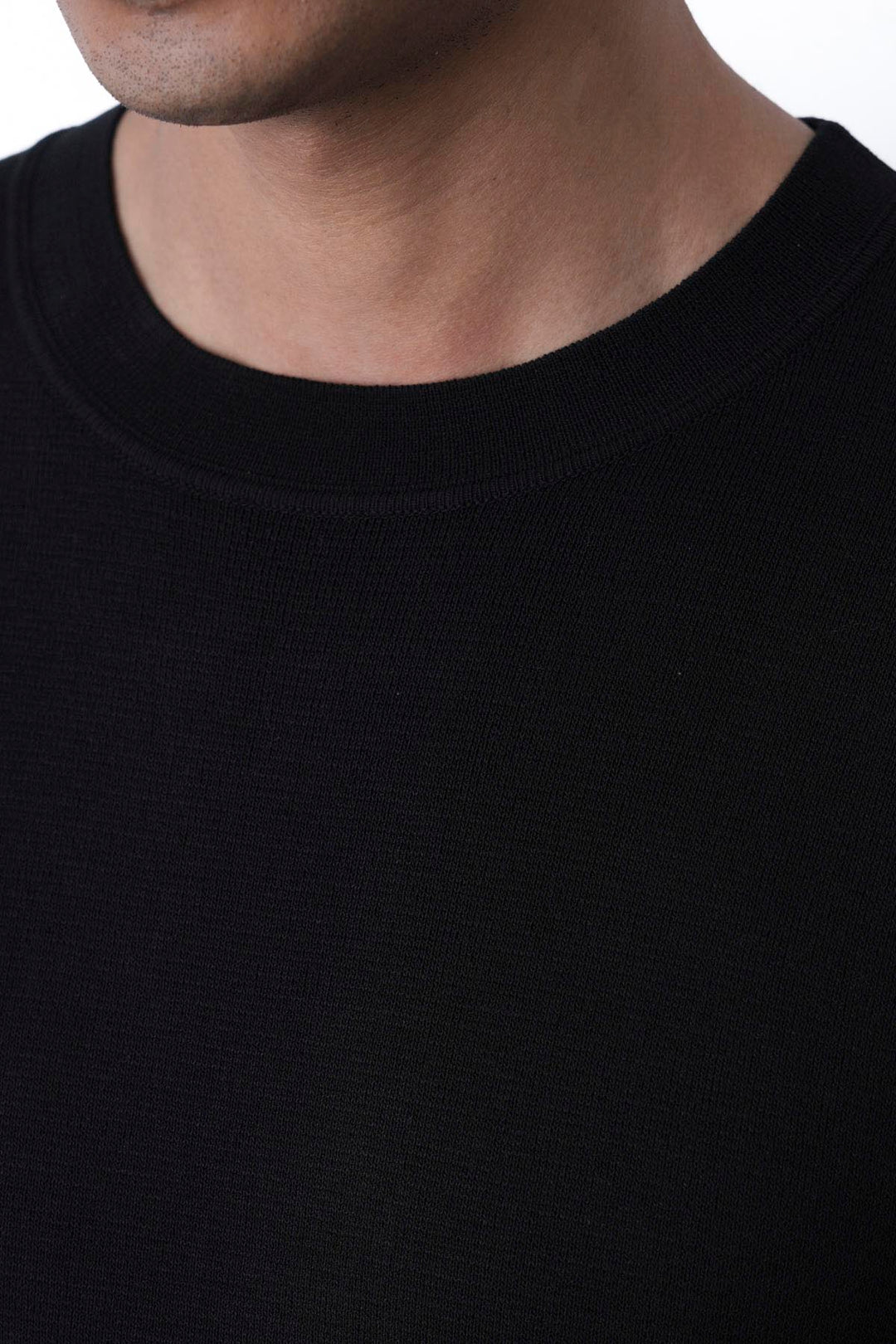 BLACK CLASSIC CREW TEE