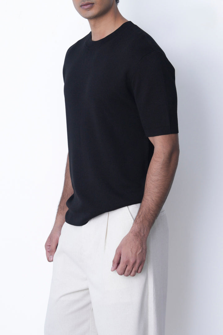 BLACK CLASSIC CREW TEE