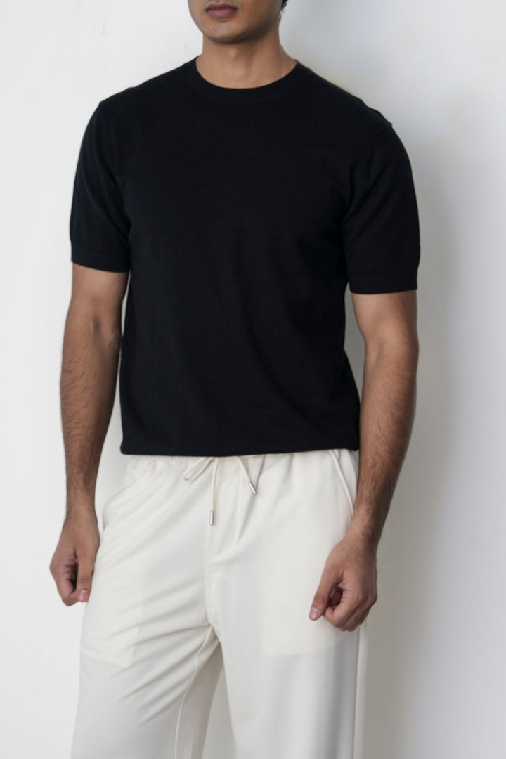 BLACK FINE KNIT TEE