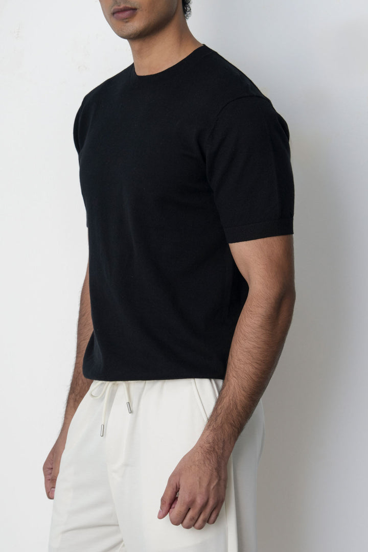 BLACK FINE KNIT TEE