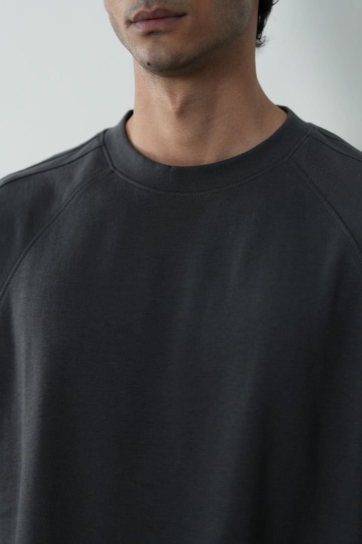 CHARCOAL DAILY RAGLAN SHIRT