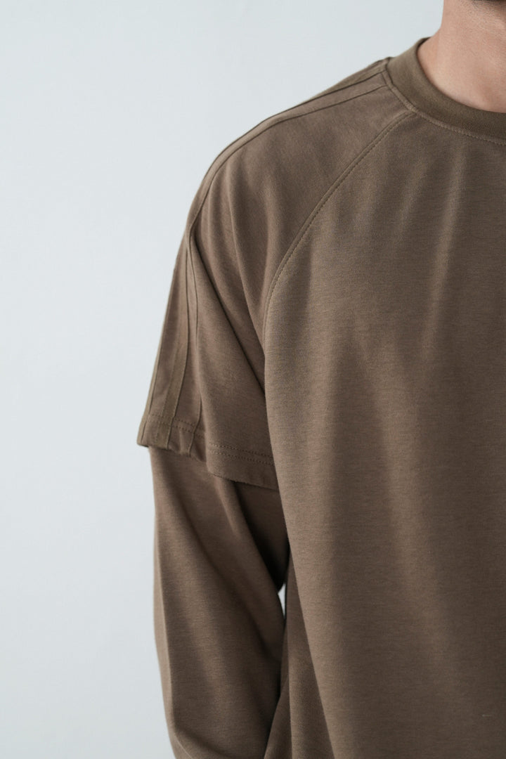 DARK BROWN DAILY RAGLAN SHIRT