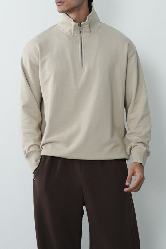 EVERYDAY MOCK NECK ZIP SWEAT