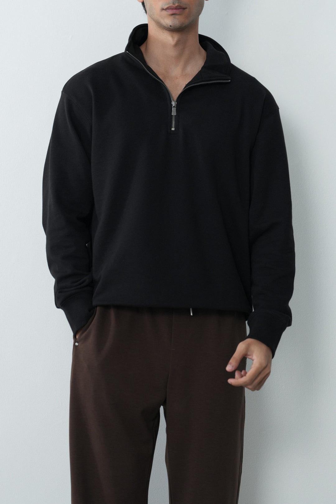 EVERYDAY MOCK NECK ZIP SWEAT