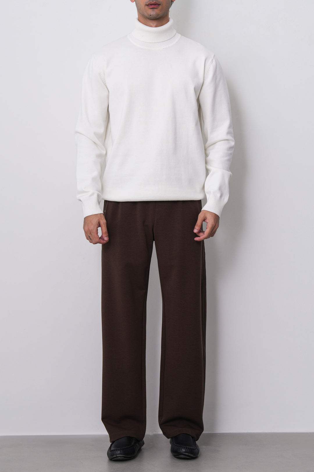 OFF WHITE ESSENTIAL TURTLENECK